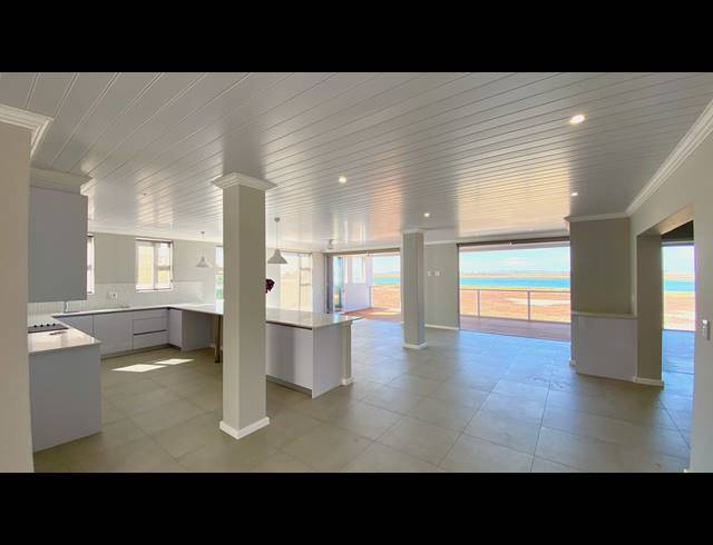 3 BEDROOM HOUSE FOR SALE IN PORT OWEN